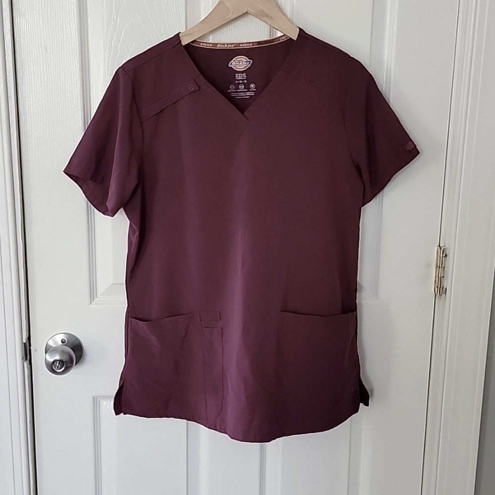Scrub shirt